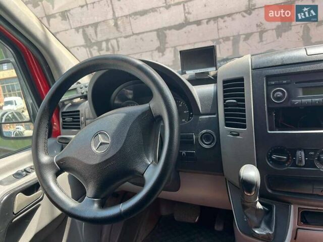 Червоний Мерседес Sprinter, об'ємом двигуна 2.14 л та пробігом 296 тис. км за 22000 $, фото 15 на Automoto.ua