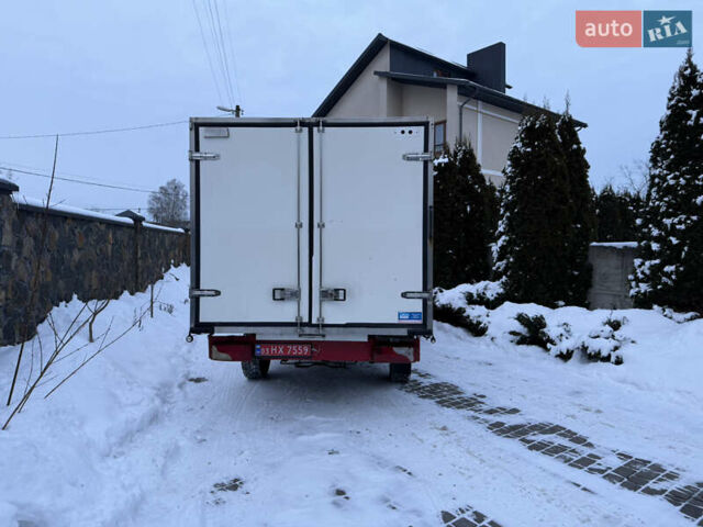 Красный Мерседес Sprinter, объемом двигателя 2.2 л и пробегом 285 тыс. км за 18000 $, фото 27 на Automoto.ua