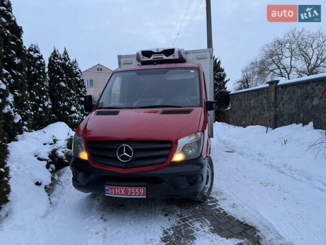 Красный Мерседес Sprinter, объемом двигателя 2.2 л и пробегом 285 тыс. км за 18000 $, фото 8 на Automoto.ua