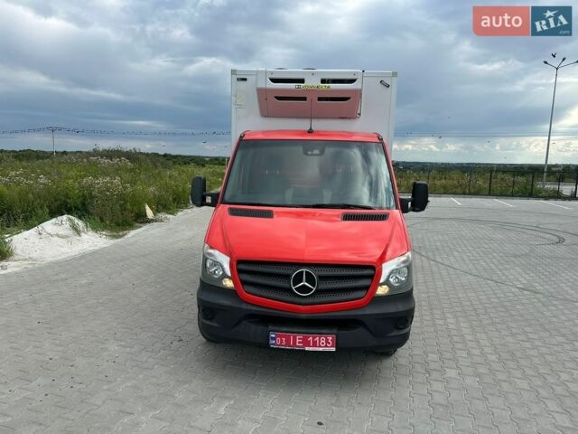 Красный Мерседес Sprinter, объемом двигателя 2.2 л и пробегом 279 тыс. км за 25900 $, фото 9 на Automoto.ua
