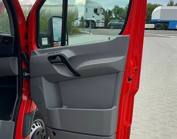 Красный Мерседес Sprinter, объемом двигателя 2.2 л и пробегом 279 тыс. км за 25900 $, фото 29 на Automoto.ua