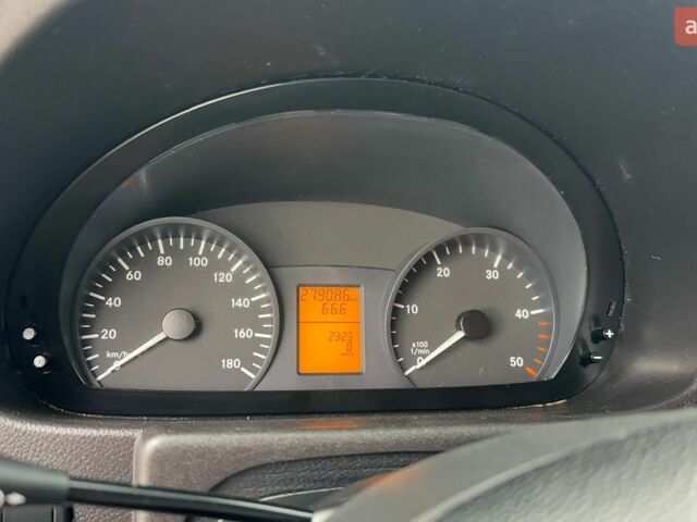 Красный Мерседес Sprinter, объемом двигателя 2.2 л и пробегом 279 тыс. км за 25900 $, фото 25 на Automoto.ua