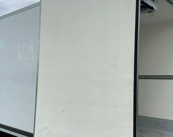 Красный Мерседес Sprinter, объемом двигателя 2.2 л и пробегом 279 тыс. км за 25900 $, фото 20 на Automoto.ua