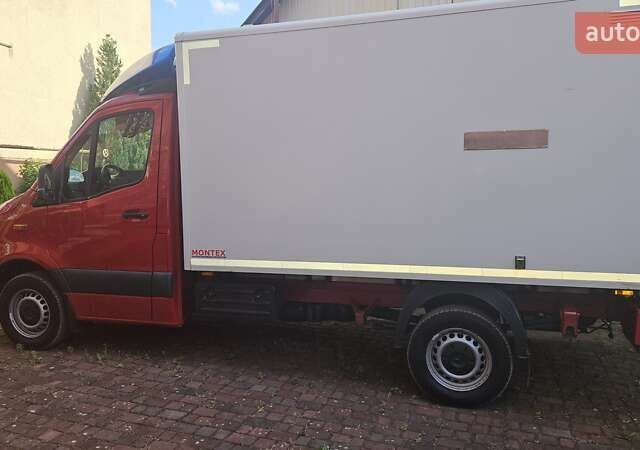 Красный Мерседес Sprinter, объемом двигателя 0 л и пробегом 540 тыс. км за 30355 $, фото 1 на Automoto.ua