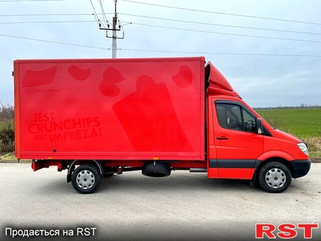 Красный Мерседес Sprinter, объемом двигателя 2.1 л и пробегом 320 тыс. км за 16450 $, фото 1 на Automoto.ua