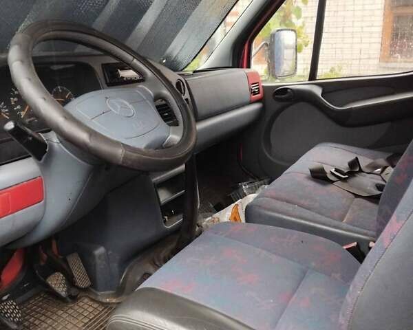 Красный Мерседес Sprinter, объемом двигателя 2.87 л и пробегом 4 тыс. км за 10800 $, фото 2 на Automoto.ua