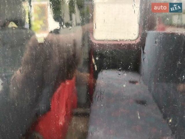 Красный Мерседес Sprinter, объемом двигателя 2.87 л и пробегом 4 тыс. км за 10800 $, фото 6 на Automoto.ua