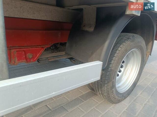 Червоний Мерседес Sprinter, об'ємом двигуна 2.14 л та пробігом 480 тис. км за 19000 $, фото 19 на Automoto.ua