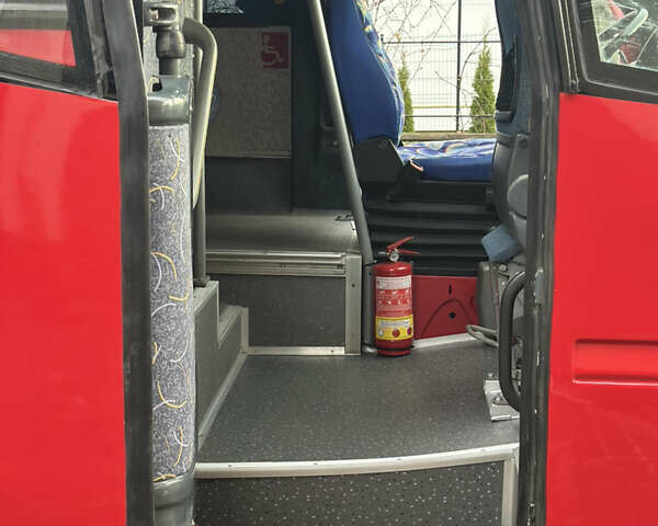 Червоний Мерседес Sprinter, об'ємом двигуна 2.7 л та пробігом 595 тис. км за 35000 $, фото 16 на Automoto.ua