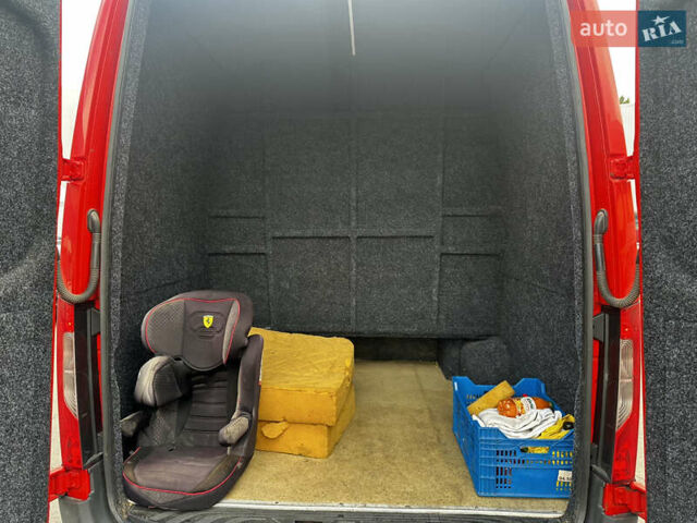 Красный Мерседес Sprinter, объемом двигателя 2.14 л и пробегом 380 тыс. км за 52000 $, фото 3 на Automoto.ua