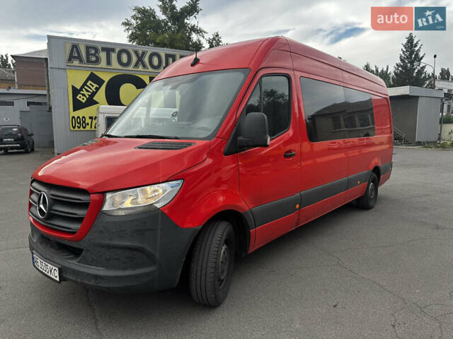 Красный Мерседес Sprinter, объемом двигателя 2.14 л и пробегом 380 тыс. км за 52000 $, фото 1 на Automoto.ua