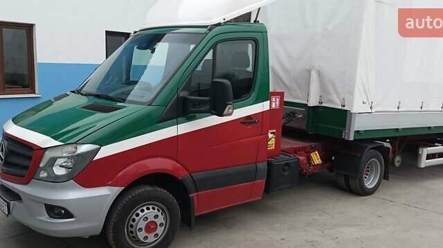 Красный Мерседес Sprinter, объемом двигателя 3 л и пробегом 300 тыс. км за 33000 $, фото 1 на Automoto.ua