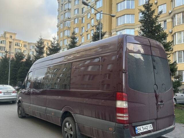 Красный Мерседес Sprinter, объемом двигателя 2.1 л и пробегом 572 тыс. км за 15500 $, фото 10 на Automoto.ua