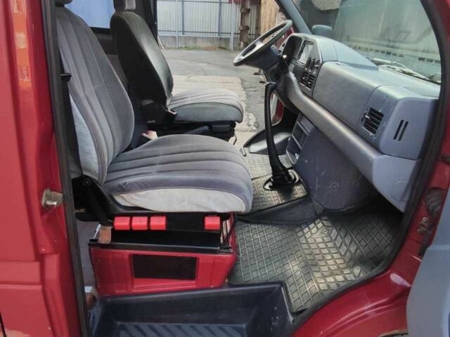 Красный Мерседес Sprinter, объемом двигателя 2.3 л и пробегом 324 тыс. км за 4400 $, фото 6 на Automoto.ua