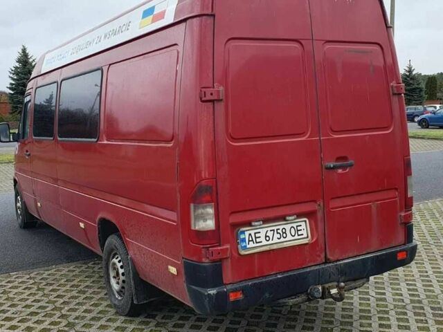 Червоний Мерседес Sprinter, об'ємом двигуна 0.29 л та пробігом 770 тис. км за 9229 $, фото 2 на Automoto.ua