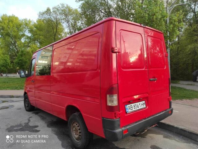 Красный Мерседес Sprinter, объемом двигателя 0.22 л и пробегом 450 тыс. км за 8600 $, фото 4 на Automoto.ua