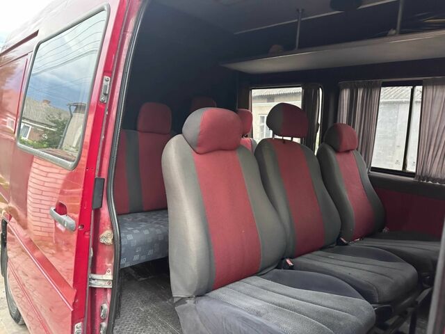 Красный Мерседес Sprinter, объемом двигателя 2.2 л и пробегом 386 тыс. км за 10500 $, фото 18 на Automoto.ua