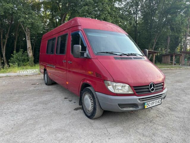 Красный Мерседес Sprinter, объемом двигателя 2.2 л и пробегом 386 тыс. км за 10500 $, фото 5 на Automoto.ua