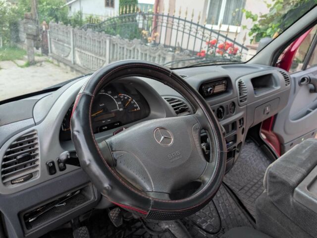 Красный Мерседес Sprinter, объемом двигателя 2.2 л и пробегом 386 тыс. км за 10500 $, фото 19 на Automoto.ua