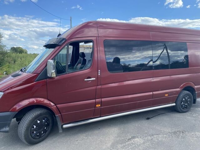 Червоний Мерседес Sprinter, об'ємом двигуна 2.9 л та пробігом 300 тис. км за 15800 $, фото 1 на Automoto.ua