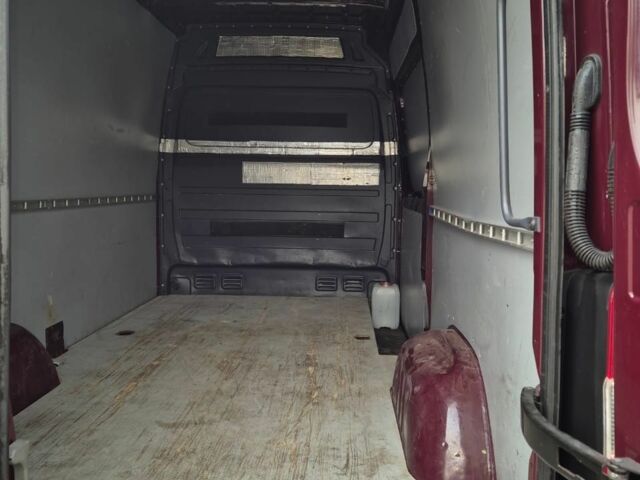 Червоний Мерседес Sprinter, об'ємом двигуна 0 л та пробігом 322 тис. км за 17000 $, фото 3 на Automoto.ua