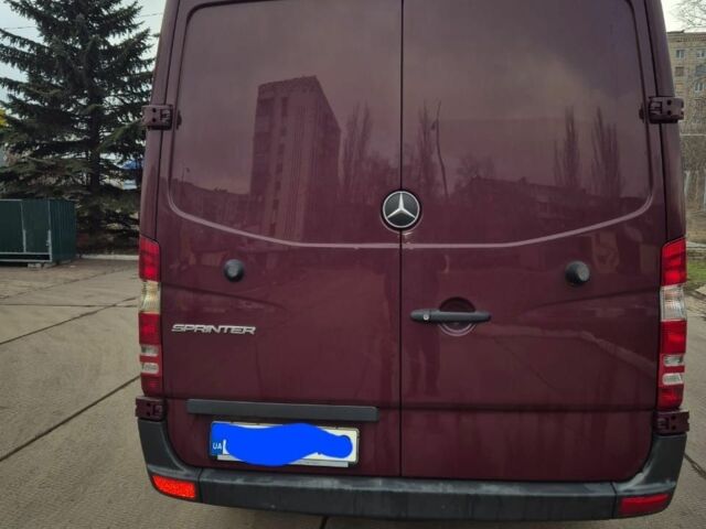 Червоний Мерседес Sprinter, об'ємом двигуна 0 л та пробігом 322 тис. км за 17000 $, фото 1 на Automoto.ua