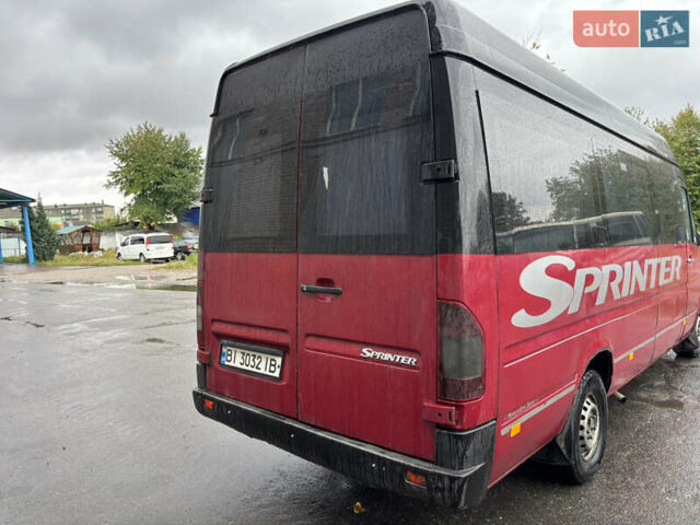 Красный Мерседес Sprinter, объемом двигателя 2.87 л и пробегом 500 тыс. км за 7900 $, фото 4 на Automoto.ua