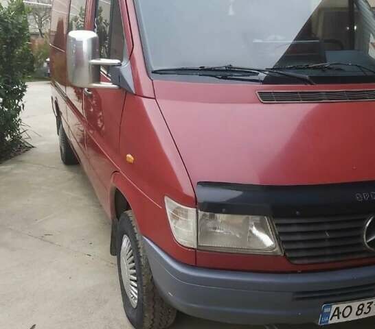 Красный Мерседес Sprinter, объемом двигателя 0 л и пробегом 552 тыс. км за 7300 $, фото 1 на Automoto.ua