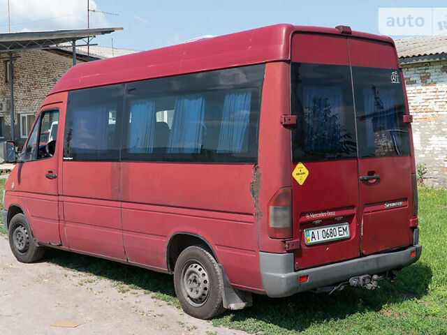 Красный Мерседес Sprinter, объемом двигателя 2.9 л и пробегом 400 тыс. км за 4850 $, фото 1 на Automoto.ua