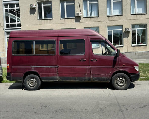 Червоний Мерседес Sprinter, об'ємом двигуна 2.3 л та пробігом 845 тис. км за 4900 $, фото 1 на Automoto.ua