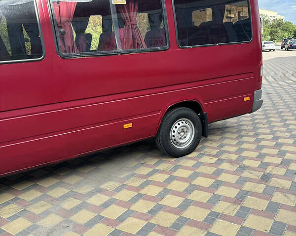 Красный Мерседес Sprinter, объемом двигателя 2.3 л и пробегом 558 тыс. км за 5500 $, фото 7 на Automoto.ua