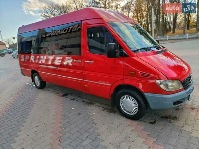 Червоний Мерседес Sprinter, об'ємом двигуна 2.7 л та пробігом 530 тис. км за 9700 $, фото 9 на Automoto.ua