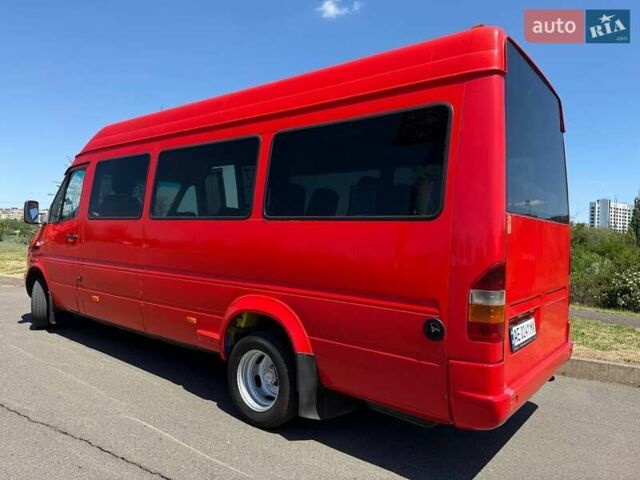 Червоний Мерседес Sprinter, об'ємом двигуна 2.2 л та пробігом 716 тис. км за 8000 $, фото 3 на Automoto.ua
