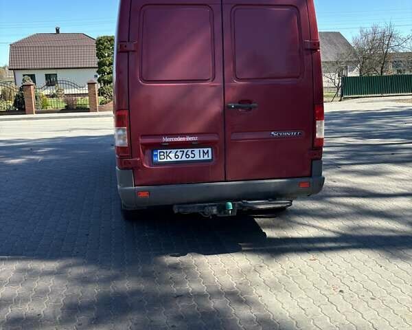Красный Мерседес Sprinter, объемом двигателя 2.15 л и пробегом 1 тыс. км за 9000 $, фото 1 на Automoto.ua