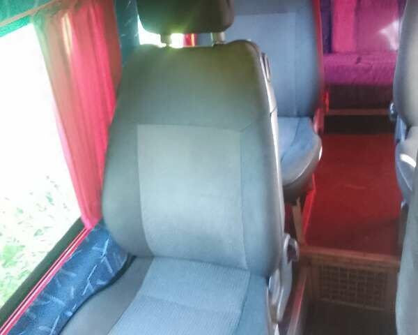 Красный Мерседес Sprinter, объемом двигателя 2.15 л и пробегом 1 тыс. км за 6500 $, фото 8 на Automoto.ua
