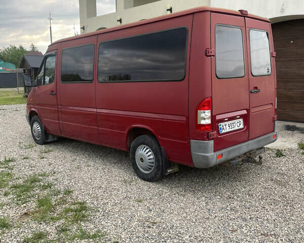 Красный Мерседес Sprinter, объемом двигателя 0 л и пробегом 210 тыс. км за 7550 $, фото 3 на Automoto.ua