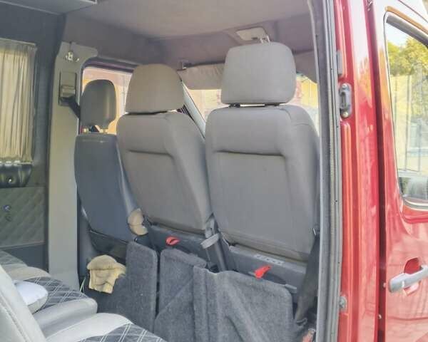 Червоний Мерседес Sprinter, об'ємом двигуна 2.15 л та пробігом 650 тис. км за 9500 $, фото 1 на Automoto.ua