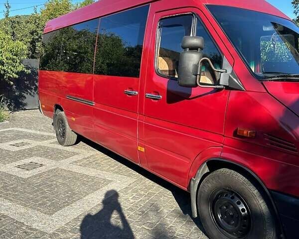 Красный Мерседес Sprinter, объемом двигателя 2.69 л и пробегом 100 тыс. км за 9900 $, фото 16 на Automoto.ua
