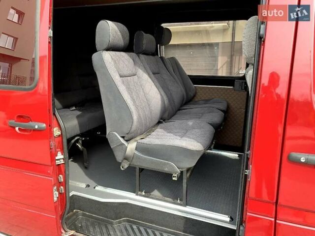 Красный Мерседес Sprinter, объемом двигателя 2.15 л и пробегом 440 тыс. км за 8200 $, фото 20 на Automoto.ua