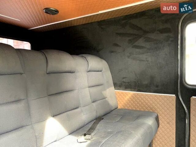Красный Мерседес Sprinter, объемом двигателя 2.15 л и пробегом 440 тыс. км за 8200 $, фото 25 на Automoto.ua