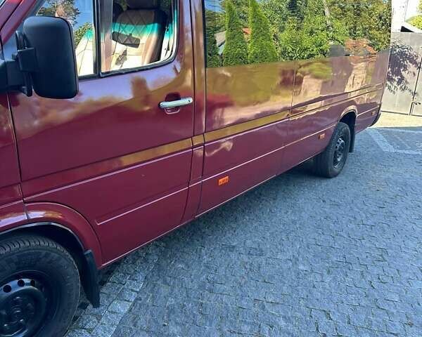 Красный Мерседес Sprinter, объемом двигателя 2.69 л и пробегом 100 тыс. км за 9900 $, фото 15 на Automoto.ua