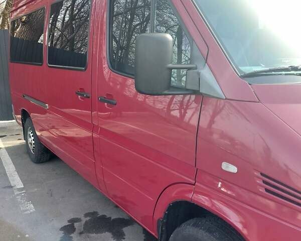 Красный Мерседес Sprinter, объемом двигателя 2.7 л и пробегом 610 тыс. км за 12500 $, фото 11 на Automoto.ua