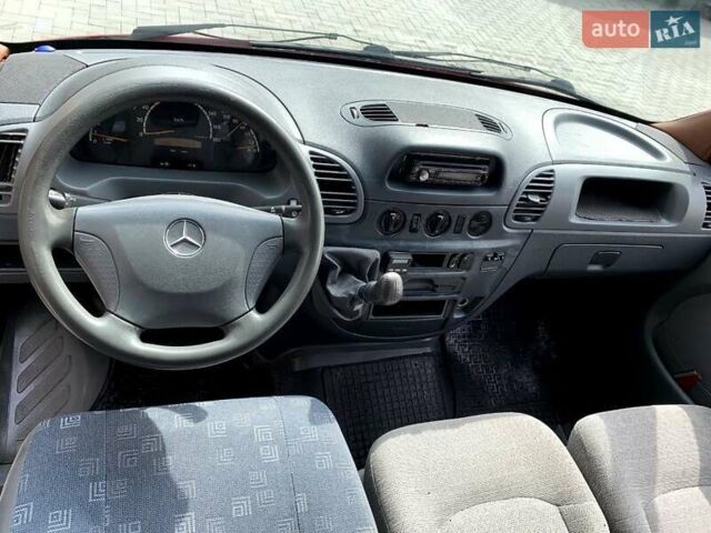 Красный Мерседес Sprinter, объемом двигателя 2.15 л и пробегом 440 тыс. км за 8200 $, фото 18 на Automoto.ua