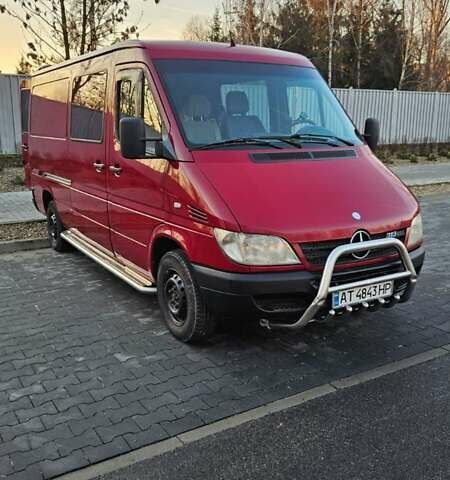 Красный Мерседес Sprinter, объемом двигателя 2.15 л и пробегом 440 тыс. км за 8200 $, фото 15 на Automoto.ua