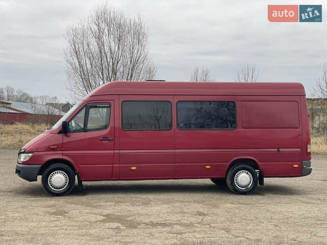 Червоний Мерседес Sprinter, об'ємом двигуна 2.69 л та пробігом 213 тис. км за 9300 $, фото 1 на Automoto.ua
