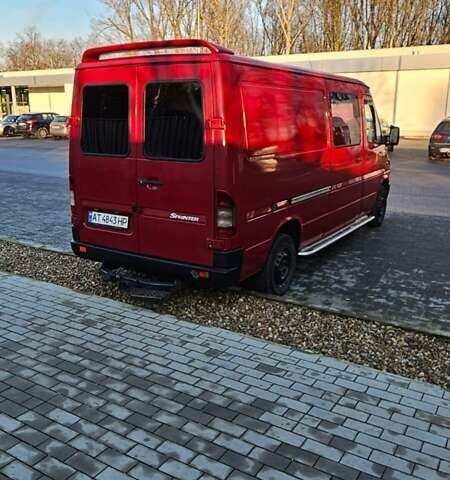 Красный Мерседес Sprinter, объемом двигателя 2.15 л и пробегом 440 тыс. км за 8200 $, фото 11 на Automoto.ua