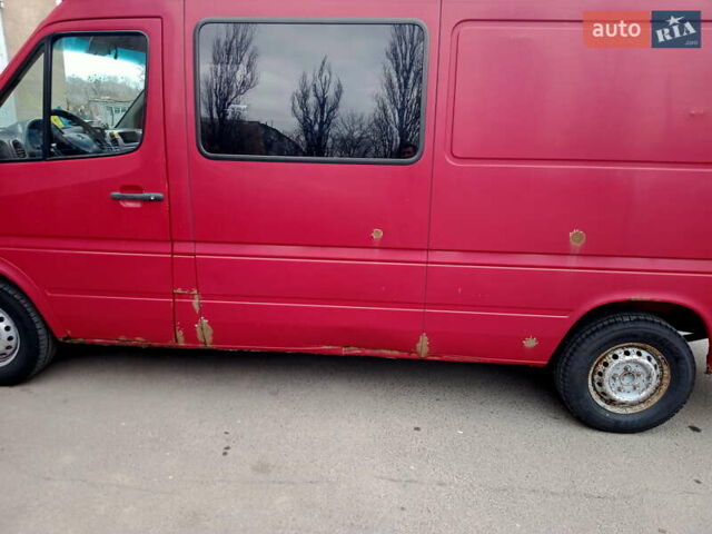Красный Мерседес Sprinter, объемом двигателя 2.2 л и пробегом 5 тыс. км за 7000 $, фото 11 на Automoto.ua