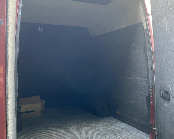 Червоний Мерседес Sprinter, об'ємом двигуна 2.69 л та пробігом 540 тис. км за 13000 $, фото 2 на Automoto.ua