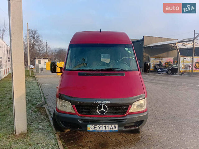 Красный Мерседес Sprinter, объемом двигателя 2.69 л и пробегом 100 тыс. км за 7350 $, фото 4 на Automoto.ua