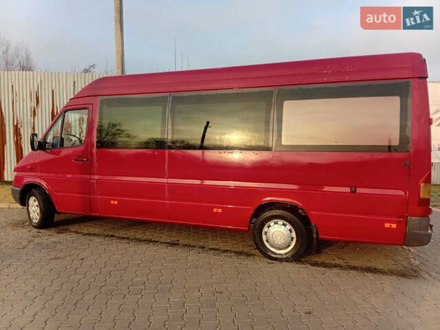Красный Мерседес Sprinter, объемом двигателя 2.69 л и пробегом 100 тыс. км за 7350 $, фото 6 на Automoto.ua